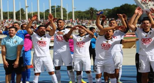 لاعب وفاق سطيف: مواجهة الأهلي "ليست سهلة".. وسنحسم التأهل من القاهرة